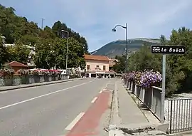 The bridge of the highway (formerly N75) over the River Buëch in Aspremont