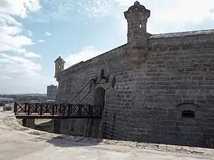 Entrance of the Castillo de Atarés.