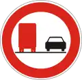 B 22a: No overtaking by lorries