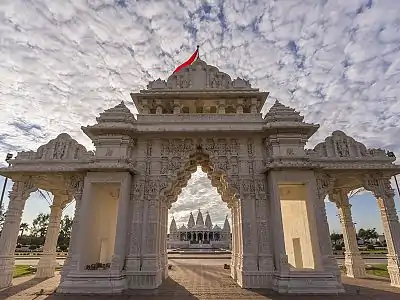 Gateway to the mandir