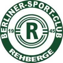 The club logo of Rehberge Berlin depicts the club name on a green outer circle surrounding the year 1945 and the letter R in a green inner circle