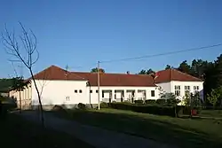 Bajevac, School and monument