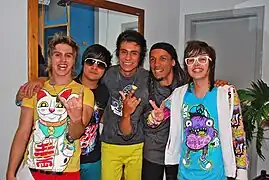 Image 62Brazilian indie pop group Restart wearing "colorido" fashion, popular for most of the early 2010s in Brazil (from 2010s in fashion)