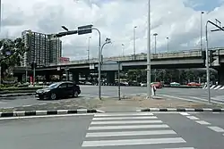 Arun Amarin Intersection, where Arun Amarin meets Somdet Phra Pinklao Roads on the border with Bang Yi Khan of Bang Phlat District (taken from Arun Amarin side)