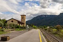 Platform & Chiesa di Mologno