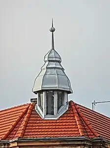 Detail of the ridge turret