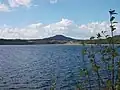 Lake and the Landeskrone hill, viewed from Deutsch Ossig