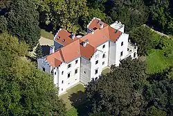 Aerial photograph of Zsennye Castle