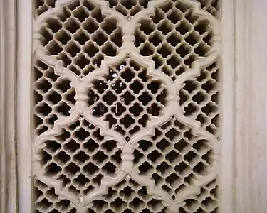 Jali at Bibi Ka Maqbara, Aurangabad with typical Indian motifs.