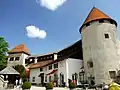 Buildings around the lower courtyard