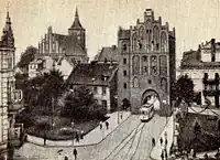 A tram next to the High Gate