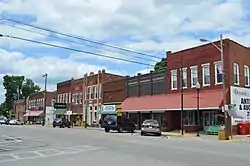 Broadway in Cave City