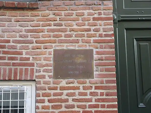 The commemorative plaque