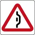 Diversion to right ahead