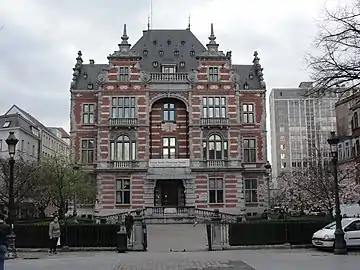 Former Municipal School no. 13, now the Haute École Francisco Ferrer