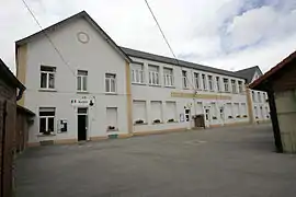 The town hall and school of Buire-le-Sec