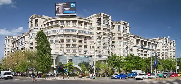 Apartment block on Bulevardul Unirii, Bucharest, the 1980s, unknown architects