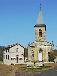 The church and town hall in Busseaut