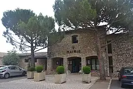 The town hall of Cabrières-d'Avignon