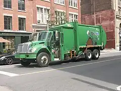 Refuse collection truck