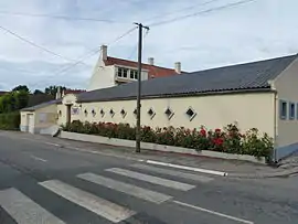 The town hall of Campagne-lès-Guines