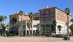 Casa Del Mar Hotel