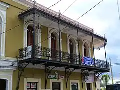 Balcony details as seen from Pacheco Street in 2017.