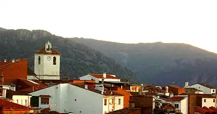 View of Sierra de la Palomera above Castañar de Ibor