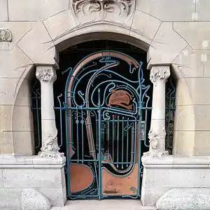 Entrance of the Castel Béranger (1895–98)