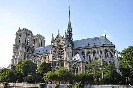 Notre-Dame, showing south rose window and extended flying buttresses around the choir (about 1260)