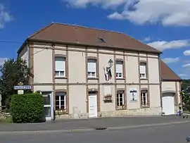 The town hall in Corfélix