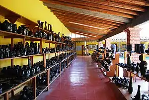 Barro negro pottery, in the courtyard shop of the Doña Rosa Workshop,San Bartolo Coyotepec