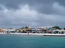 Shoreline and houses in Cozumel