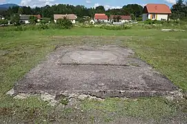 The slab over the extraction shaft