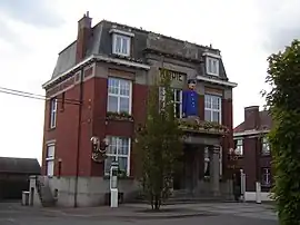 The town hall in Deûlémont