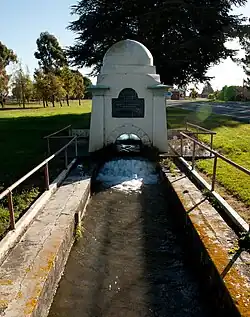 De Renzie Brett memorial in Kirwee