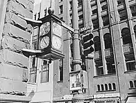 Clock at Griswold and State Streets, July 1942