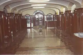 Hall towards the baths (1996)