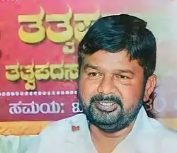 Siddalingaiah at Tathvapada singers gathering in Mandya in 2012