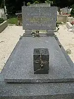 Dudich's grave in Farkasréti Cemetery