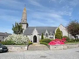 The parish church in Malguénac