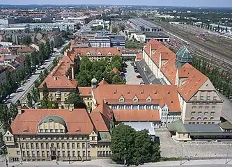 The Landsberger Straße at the former Hauptzollamt (the street to the left of the building complex)