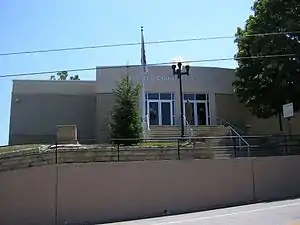 Elliott County courthouse in Sandy Hook