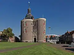 Enkhuizen, town gate: de Drommedaris