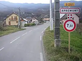 The road into Apremont