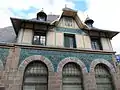 Post office facade with mosaic from Isidore Odorico