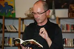 Barcellandi during a reading