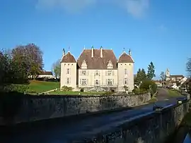 The chateau in Filain