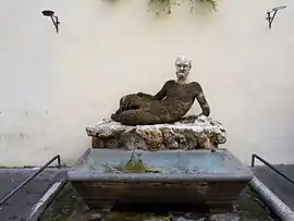 Il Babuino, Fontana del Babuino, Sant'Atanasio dei Greci