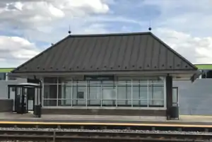 The north side of the METRA shelter at Galewood station.